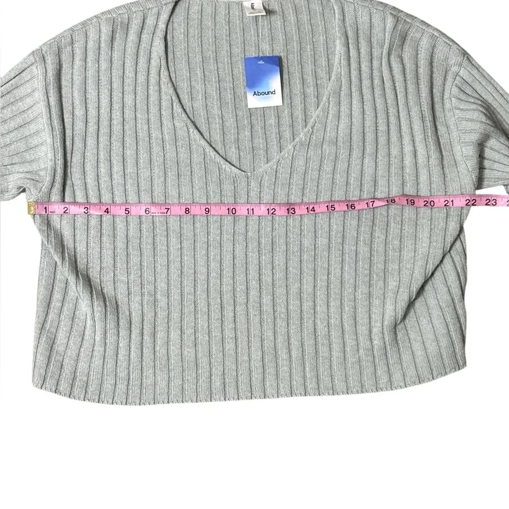 Abound Gray Ribbed Knit V-Neck Sweater NWT Size M Soft Cotton Blend - Picture 6 of 9